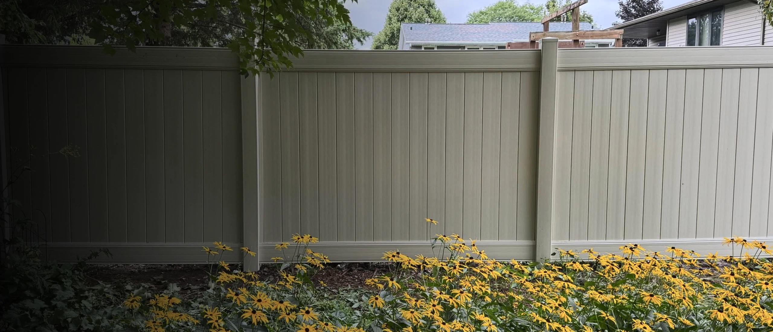 Macs Custom Fence hero 3